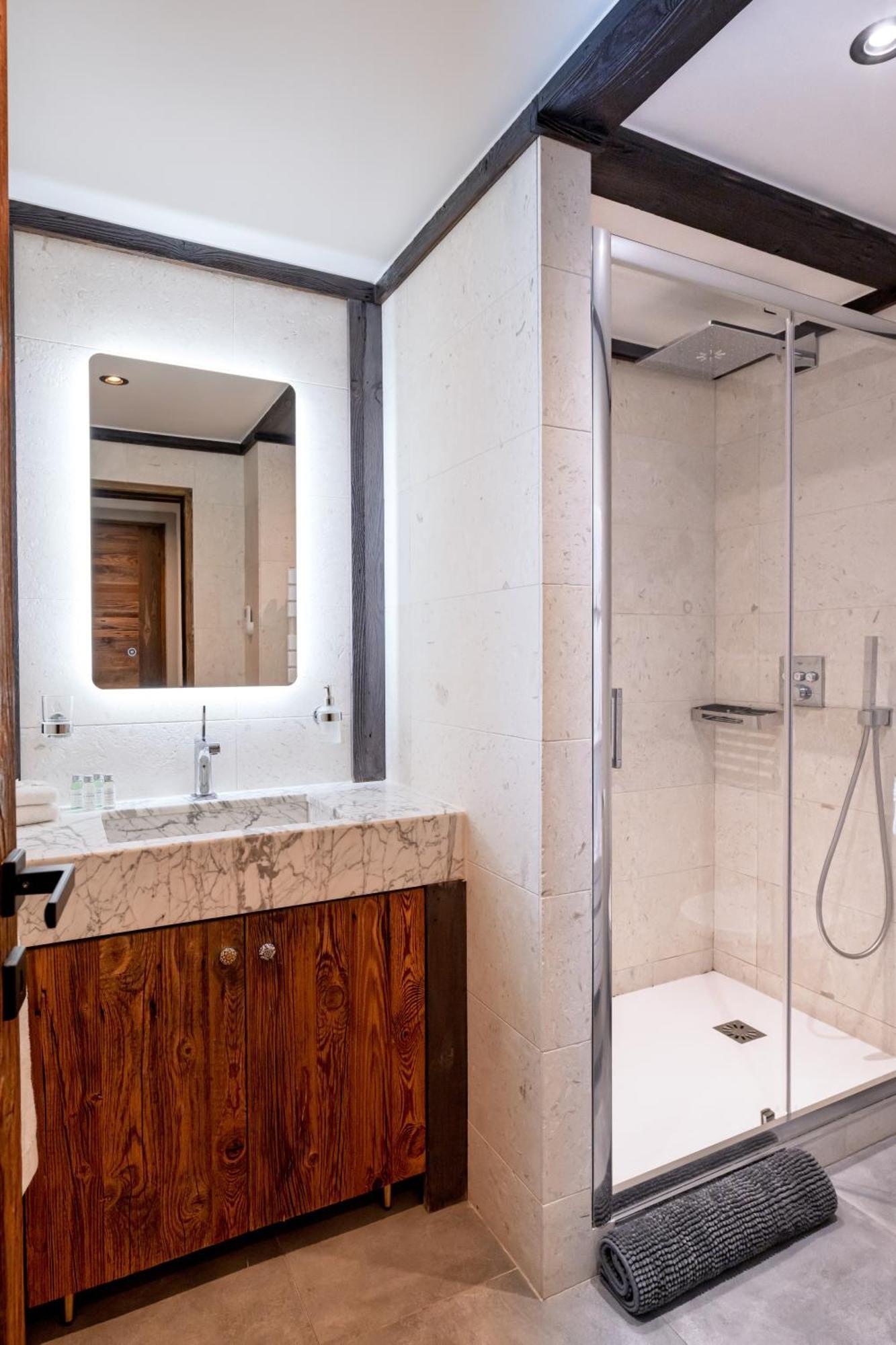 Luxury Suite 70M2 Balcon Courchevel1850 Parking Exteriör bild